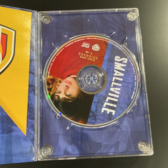 Smallville - The Complete Second Season - Picture 4 of 11